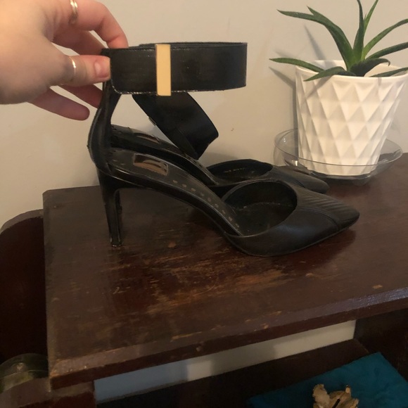 Dolce Vita pointed toward ankle strap heel - Picture 6 of 7